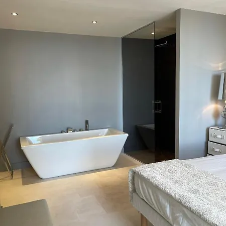 La Alegria Villa Nice